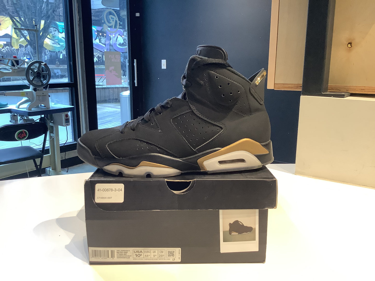 Jordan 6 DMP